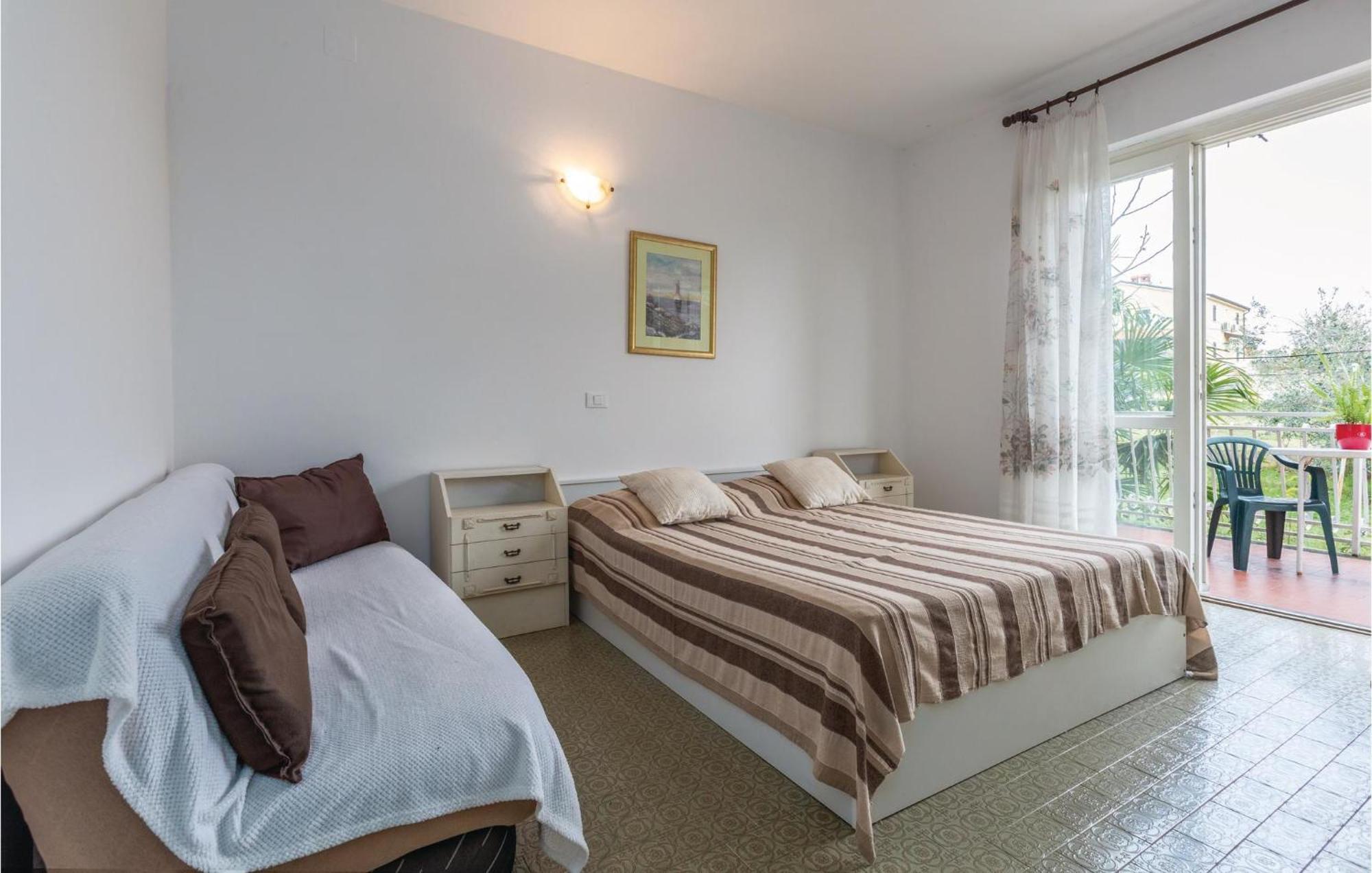 2 Bedroom Pet Friendly Apartment In Lovrecica Lovrečica Exterior foto